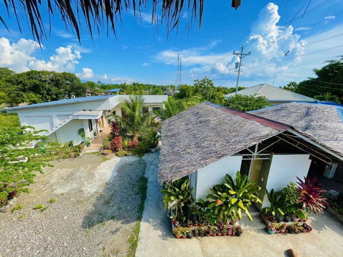 Ananas Guesthouse โมอัลโบอัล ภายนอก รูปภาพ