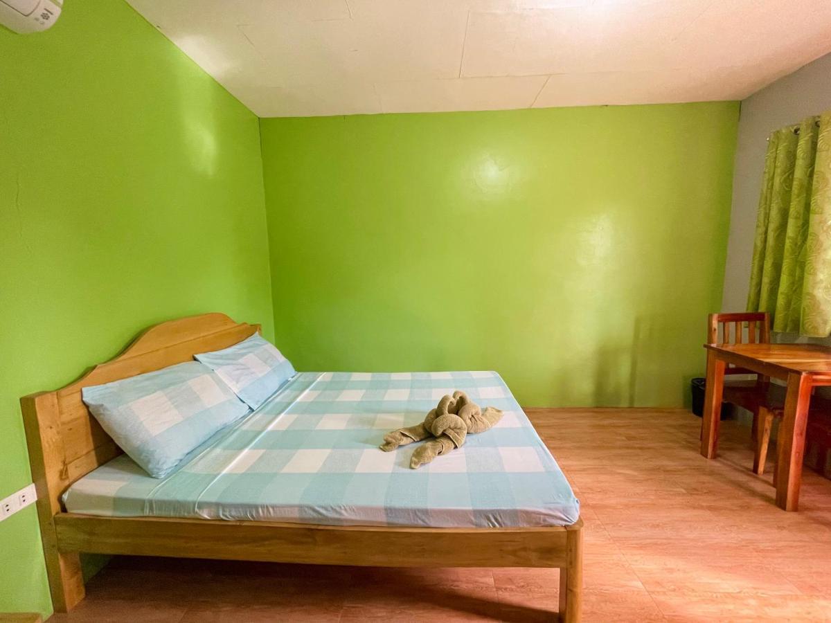 Ananas Guesthouse โมอัลโบอัล ภายนอก รูปภาพ