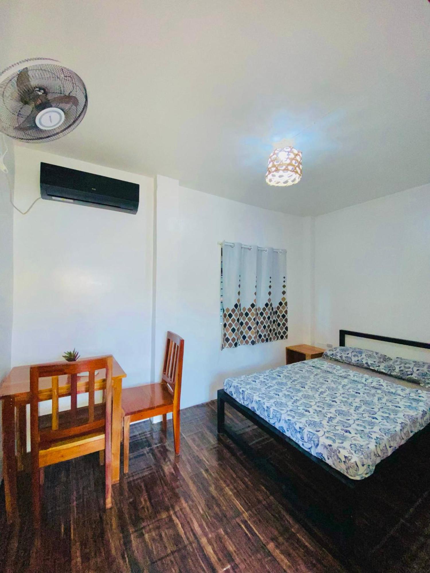 Ananas Guesthouse โมอัลโบอัล ภายนอก รูปภาพ