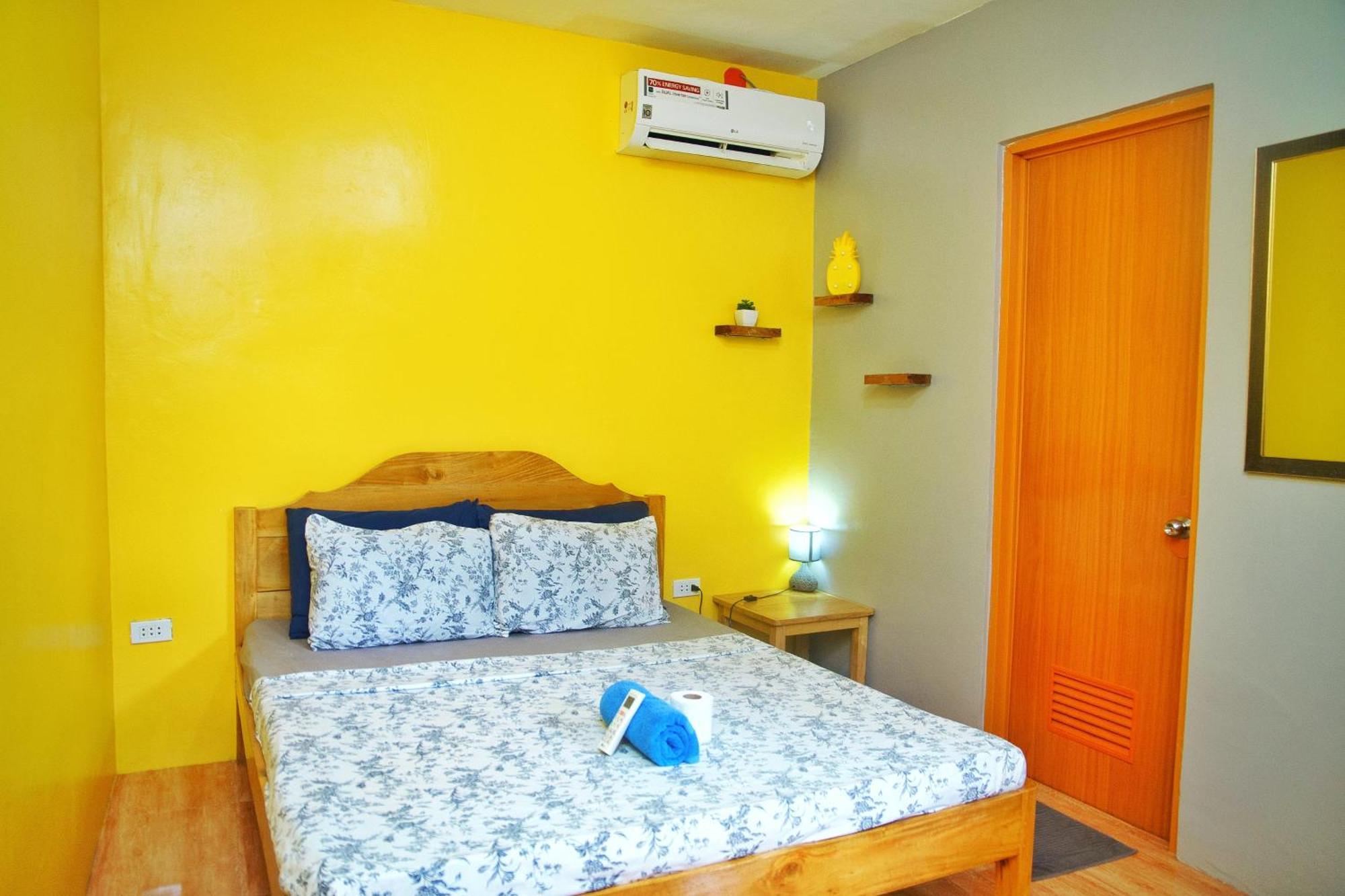 Ananas Guesthouse โมอัลโบอัล ภายนอก รูปภาพ