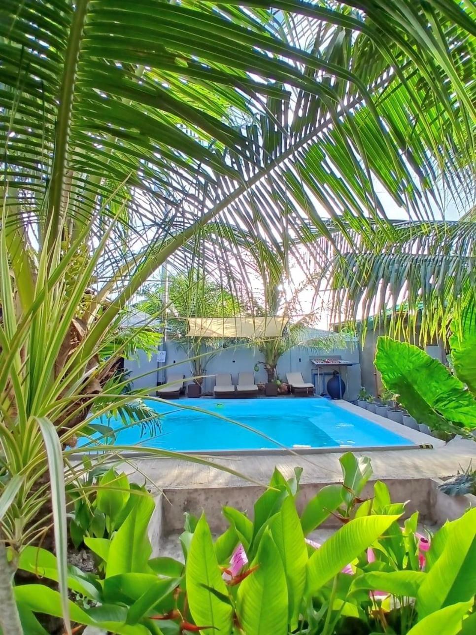 Ananas Guesthouse โมอัลโบอัล ภายนอก รูปภาพ