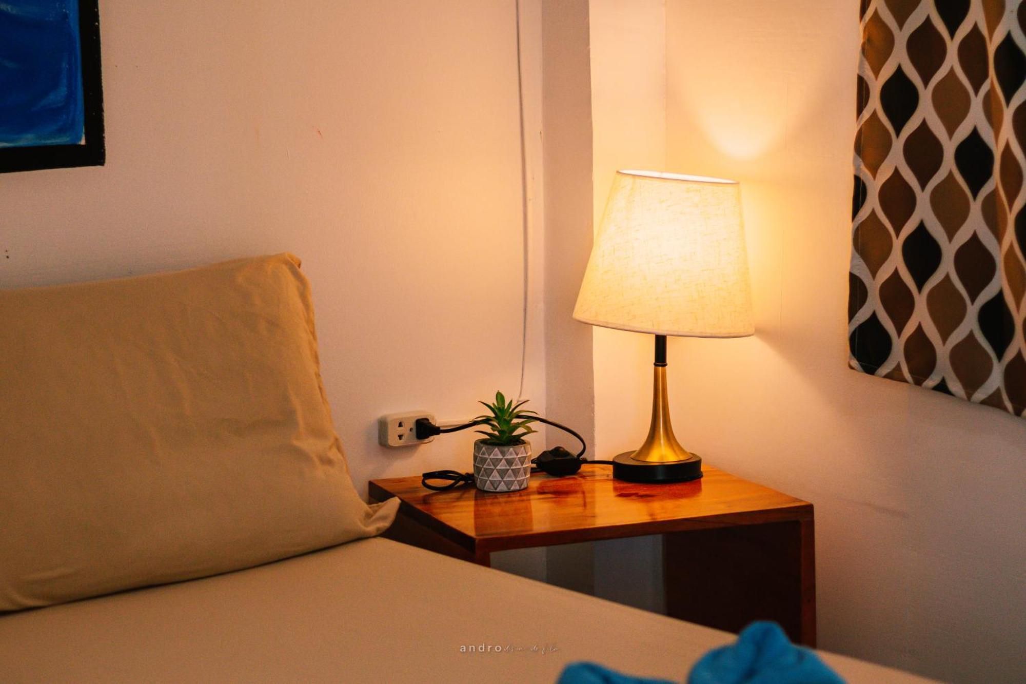 Ananas Guesthouse โมอัลโบอัล ภายนอก รูปภาพ